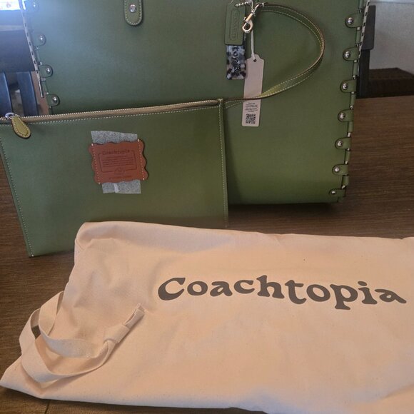 Coachtopia Coach Bag - Picture 2 of 3